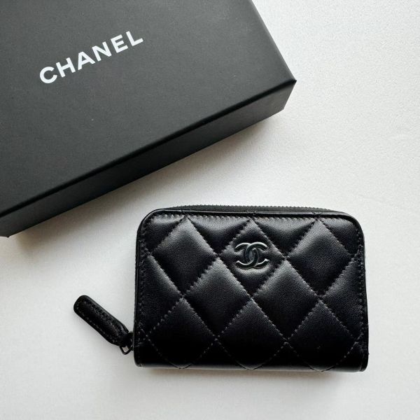 CHANEL so black 黑羊皮 ㄇ字零錢包 buywithada,france,全球代購,歐洲,exquisite,quality goods,posh,fancy,luxurious