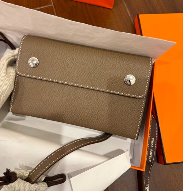 HERMES SNAP WALLET 大象灰銀釦 buywithada,france,全球代購,歐洲,exquisite,quality goods,posh,fancy,luxurious