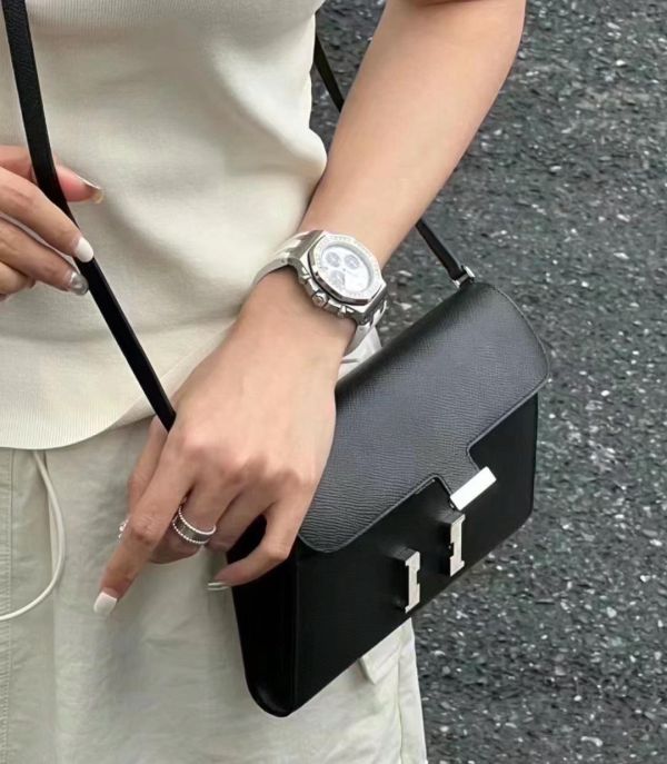 Hermès Constance to go  Epsom黑銀釦 甜甜價 專櫃26萬up 代購,精品,ADA商店,網路商城,預約面交,buywithada,france,全球代購,歐洲,hermes,CHANEL,celine,lv,balenciaga,香奈兒,愛馬仕,路易威登,巴黎世家,VCA,CHROME HEARTS,克羅心,梵克雅寶,勾雅,高雅德,GOYARD