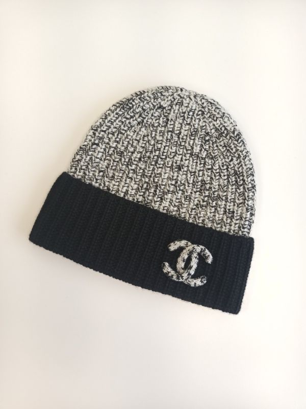 CHANEL 24A 最新款灰色拼色毛帽 buywithada,france,全球代購,歐洲,exquisite,quality goods,posh,fancy,luxurious