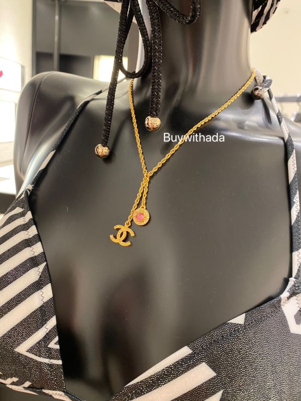 CHANEL 23 金色粉鑽小CC LOGO 項鍊 buywithada,france,全球代購,歐洲,exquisite,quality goods,posh,fancy,luxurious