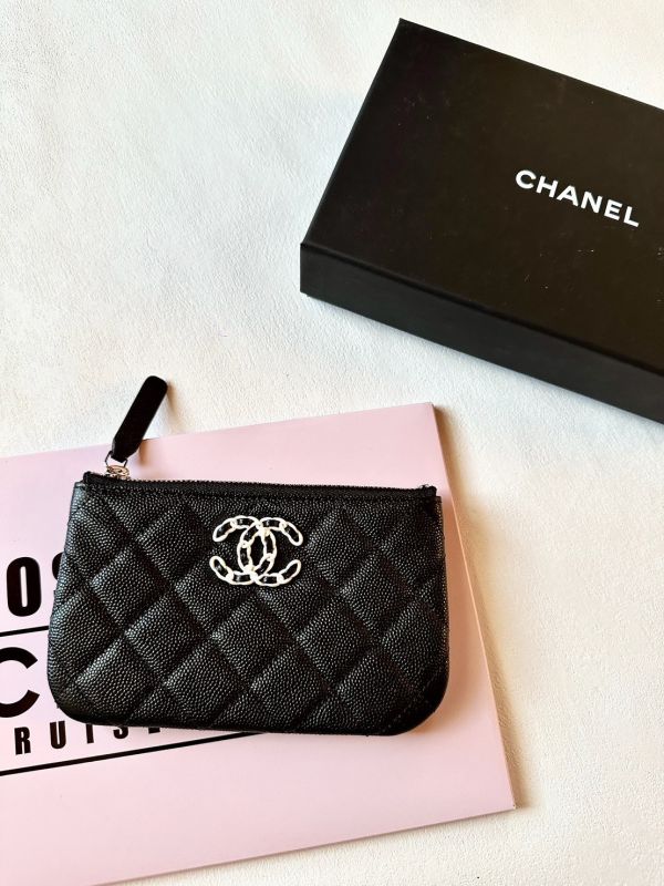 CHANEL 24C 白色19系列 ㄧ字錢包 buywithada,france,全球代購,歐洲,exquisite,quality goods,posh,fancy,luxurious