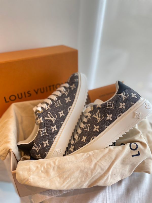LV TIME OUT 運動鞋 丹寧LOGO款 buywithada,france,全球代購,歐洲,exquisite,quality goods,posh,fancy,luxurious