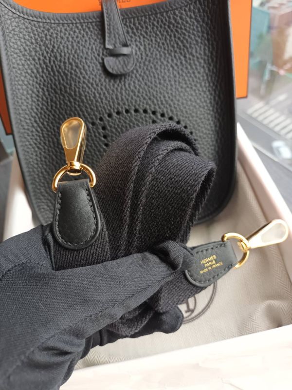 Hermes mini Evelyne 黑金 短背帶/ 長背帶 buywithada,france,全球代購,歐洲,exquisite,quality goods,posh,fancy,luxurious