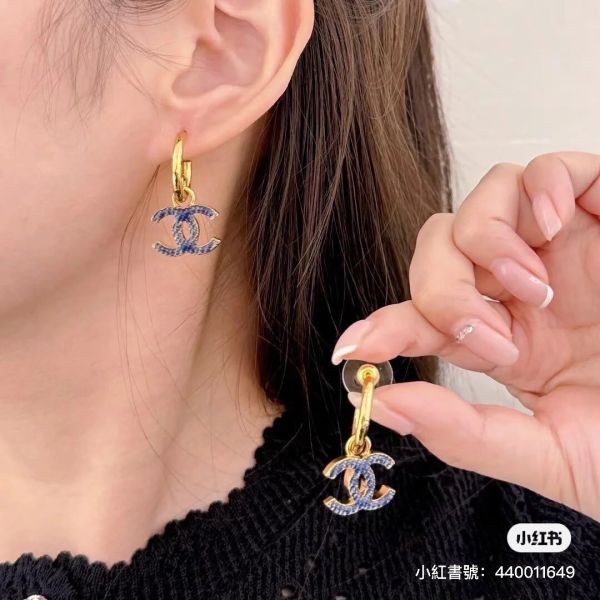 CHANEL 24P 牛仔CC耳墜/耳針 現貨 buywithada,france,全球代購,歐洲,exquisite,quality goods,posh,fancy,luxurious