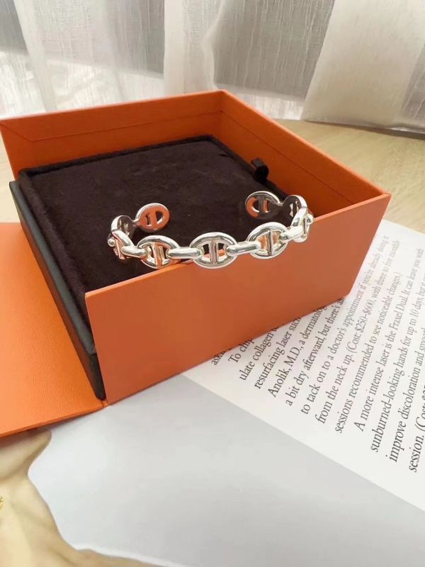 HERMES 純銀豬鼻手鐲 buywithada,france,全球代購,歐洲,exquisite,quality goods,posh,fancy,luxurious