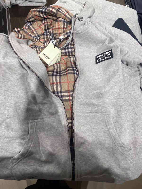 超低折扣 Burberry 帽T外套 內裡全經典格紋 3色 buywithada,france,全球代購,歐洲,exquisite,quality goods,posh,fancy,luxurious