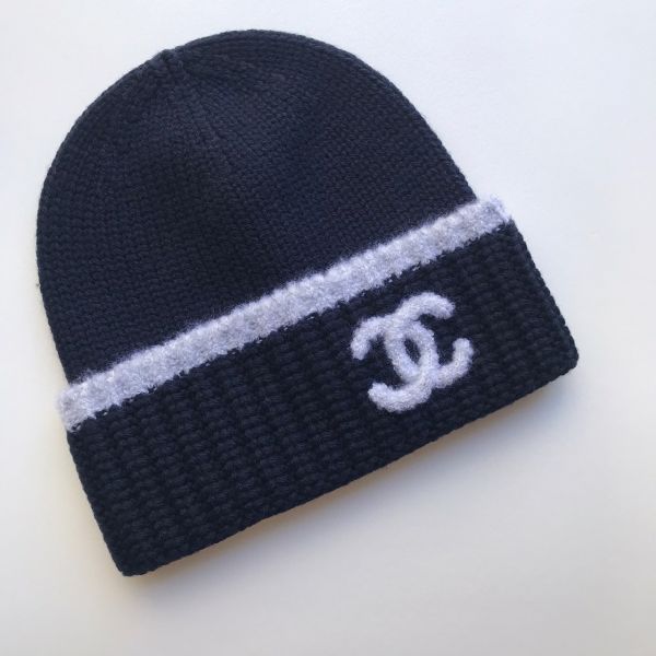 CHANEL 23K 毛毛滾邊冷毛帽 深藍色淺灰雙C buywithada,france,全球代購,歐洲,exquisite,quality goods,posh,fancy,luxurious