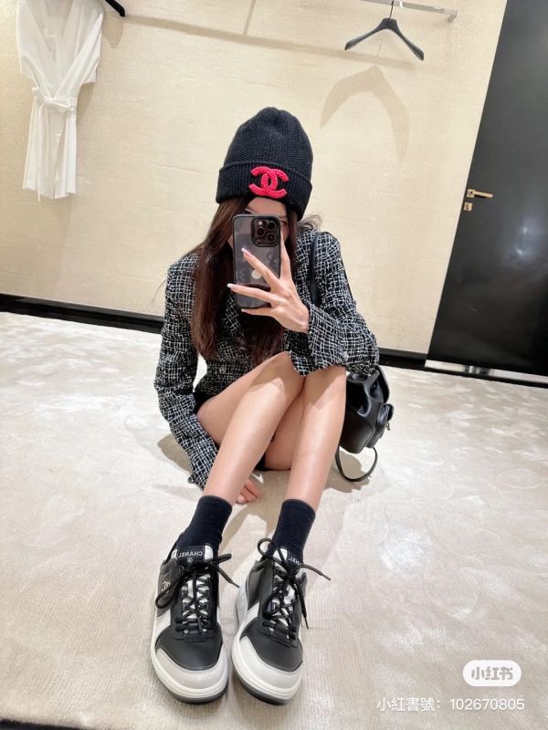 CHANEL 23B 最新黑色毛帽 紅色CC LOGO buywithada,france,全球代購,歐洲,exquisite,quality goods,posh,fancy,luxurious