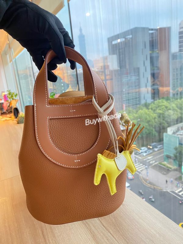 台灣現貨 HERMES INTHE LOOP 18 豬鼻菜籃子 金棕金釦 buywithada,france,全球代購,歐洲,exquisite,quality goods,posh,fancy,luxurious