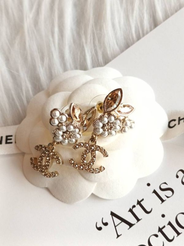 CHANEL 23 小花珍珠水鑽耳針 buywithada,france,全球代購,歐洲,exquisite,quality goods,posh,fancy,luxurious