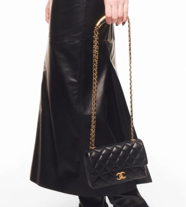 CHANEL 24B 最新款 金屬調節鏈包 MINI buywithada,france,全球代購,歐洲,exquisite,quality goods,posh,fancy,luxurious