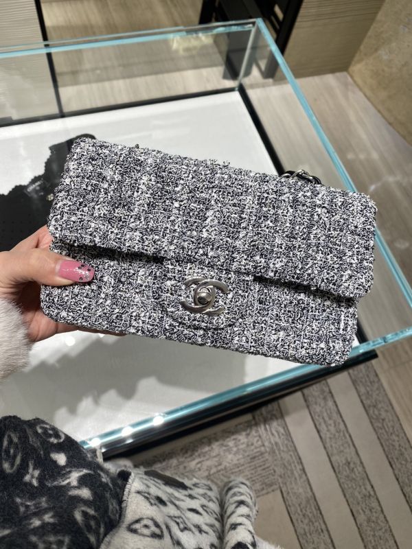 台灣現貨 CHANEL 24P TWEED MINI CF 20 黑白毛尼 春夏新款 buywithada,france,全球代購,歐洲,exquisite,quality goods,posh,fancy,luxurious