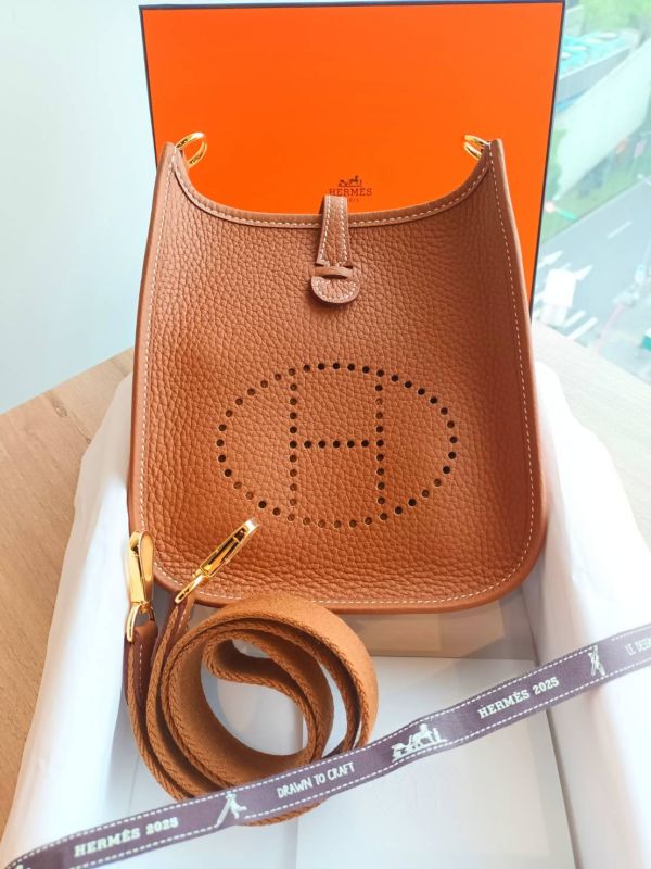 HERMES MINI EVELYNE 金棕金釦 K buywithada,france,全球代購,歐洲,exquisite,quality goods,posh,fancy,luxurious