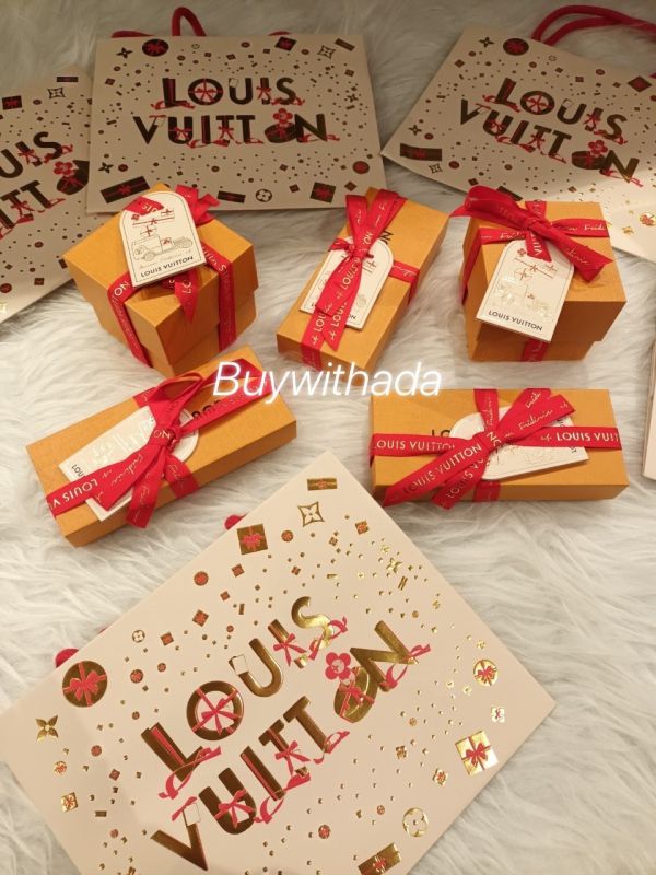 Louis Vuitton Lv 160週年  法國巴黎限定巧克力  榛果巧克力 約30顆 buywithada,france,全球代購,歐洲,exquisite,quality goods,posh,fancy,luxurious