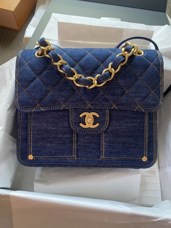 CHANEL 正本購證 手提/雙背 2用 丹寧 BACKPACK 現貨 buywithada,france,全球代購,歐洲,exquisite,quality goods,posh,fancy,luxurious