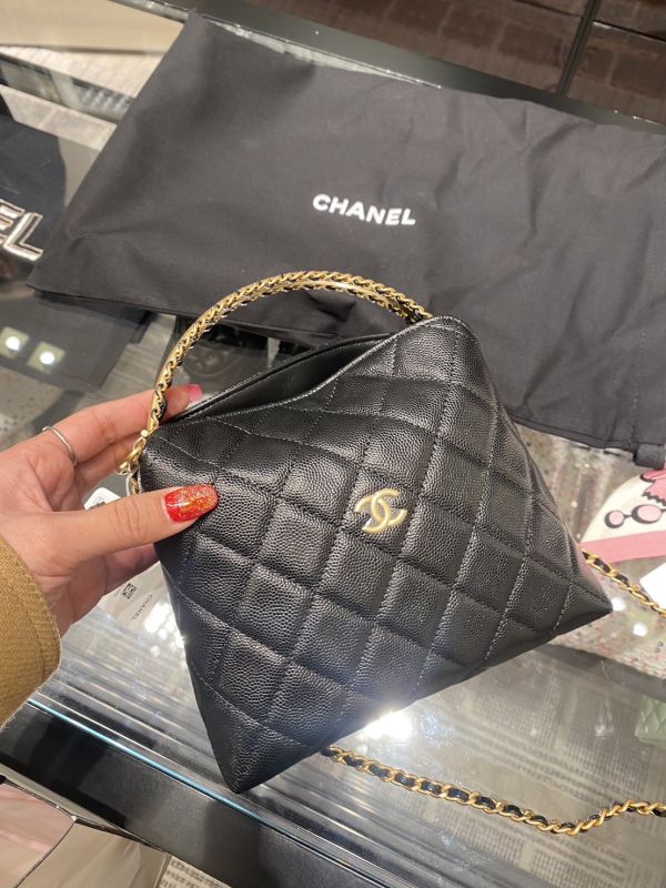 CHANEL 24A 手工坊系列 手提/肩背 HOBO BAG buywithada,france,全球代購,歐洲,exquisite,quality goods,posh,fancy,luxurious