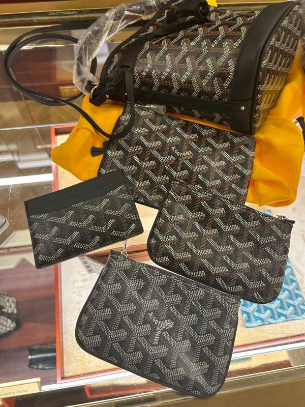 GOYARD 一字鑰匙包 黑色 buywithada,france,全球代購,歐洲,exquisite,quality goods,posh,fancy,luxurious