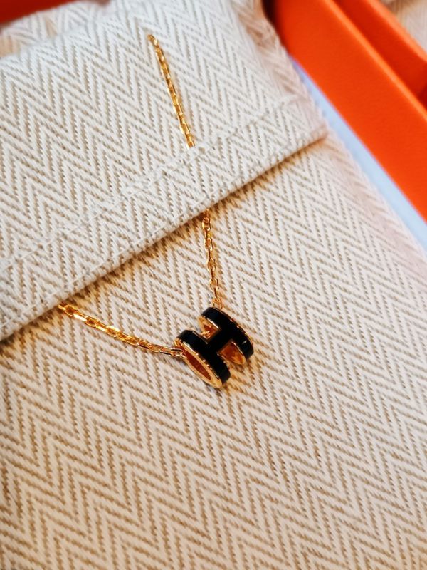 HERMES POP H MINI 黑金 項鏈 buywithada,france,全球代購,歐洲,exquisite,quality goods,posh,fancy,luxurious