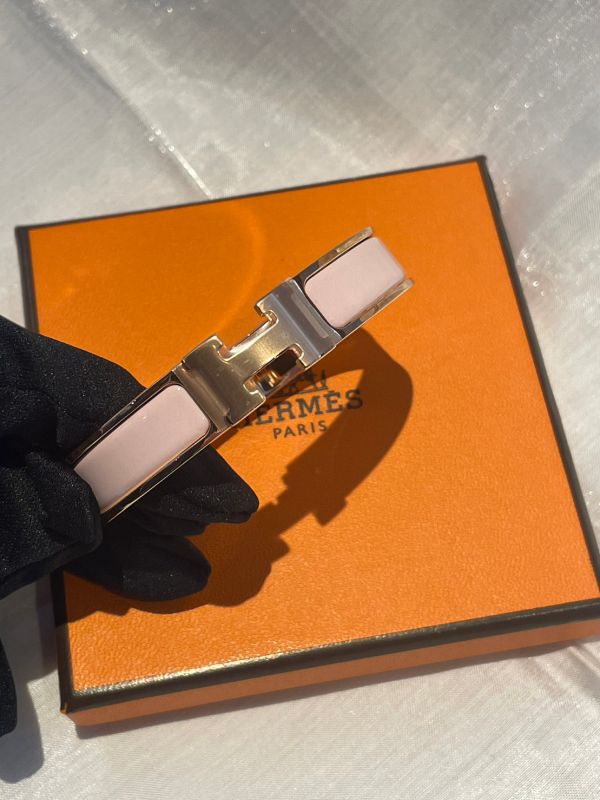 Hermès H琺瑯釦  櫻花粉玫瑰金釦手環 buywithada,france,全球代購,歐洲,exquisite,quality goods,posh,fancy,luxurious