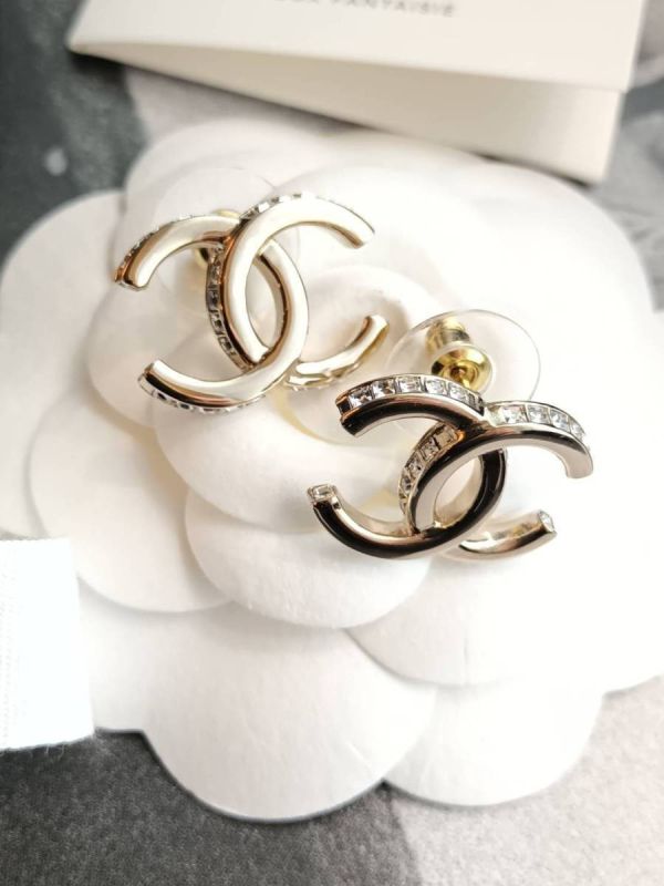 CHANEL 側邊水鑽CC耳環 buywithada,france,全球代購,歐洲,exquisite,quality goods,posh,fancy,luxurious