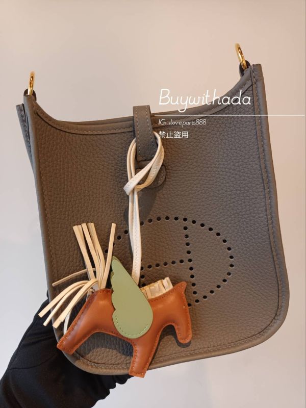 HERMES 小飛馬 金棕拼牛油果綠 buywithada,france,全球代購,歐洲,exquisite,quality goods,posh,fancy,luxurious