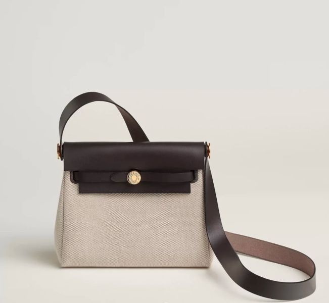 Hermès Mini Herbag 烏木色金釦 現貨 buywithada,france,全球代購,歐洲,exquisite,quality goods,posh,fancy,luxurious