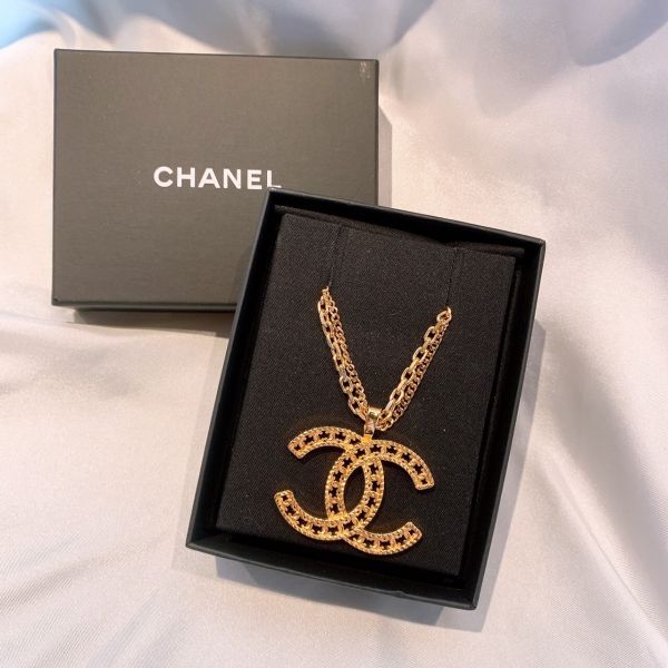 CHANEL復古精緻設計 金色項鍊 跟著ada買