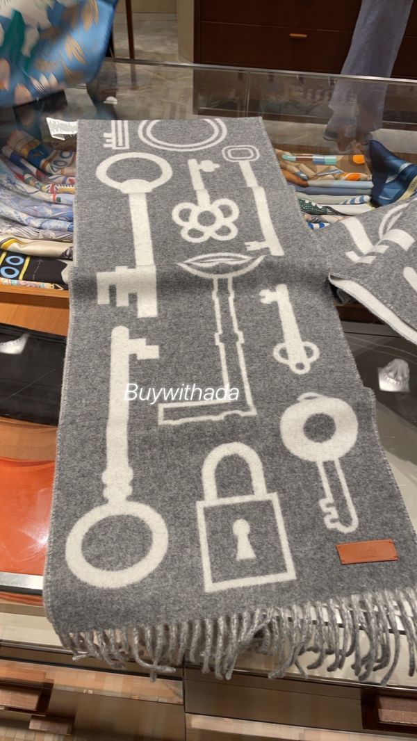 HERMES CASAQUE PORTE-CLEFS 雙面圍巾 buywithada,france,全球代購,歐洲,exquisite,quality goods,posh,fancy,luxurious