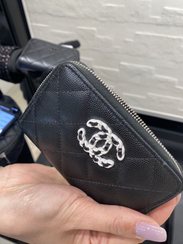 CHANEL 白色19 新款ㄇ字拉鏈錢包 內有拉鍊分層 黑荔枝銀釦 buywithada,france,全球代購,歐洲,exquisite,quality goods,posh,fancy,luxurious