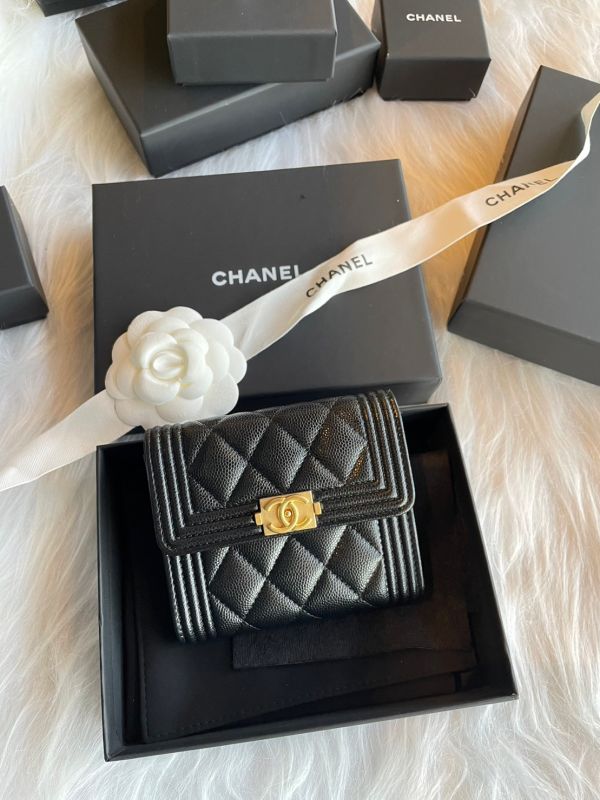 CHANEL BOY 三折金釦短夾 buywithada,france,全球代購,歐洲,exquisite,quality goods,posh,fancy,luxurious