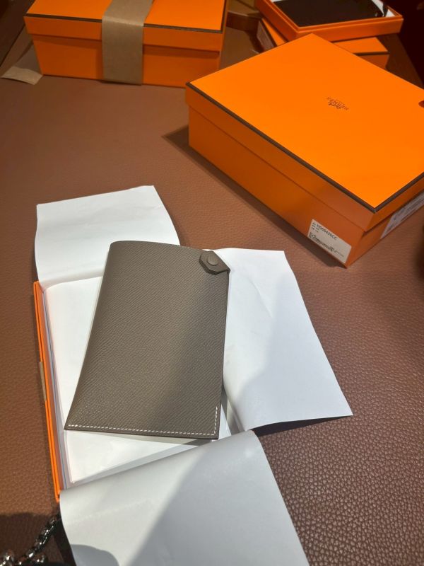 HERMES 護照夾 EPSOM 皮革 大象灰 buywithada,france,全球代購,歐洲,exquisite,quality goods,posh,fancy,luxurious