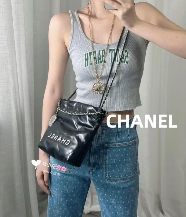 台灣現貨 CHANEL 22 BAG 黑銀 MINI 全新全配 buywithada,france,全球代購,歐洲,exquisite,quality goods,posh,fancy,luxurious