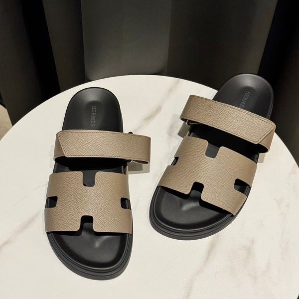 HERMES 二舅鞋 大象灰拚黑 SIZE 42 現貨在台 buywithada,france,全球代購,歐洲,exquisite,quality goods,posh,fancy,luxurious