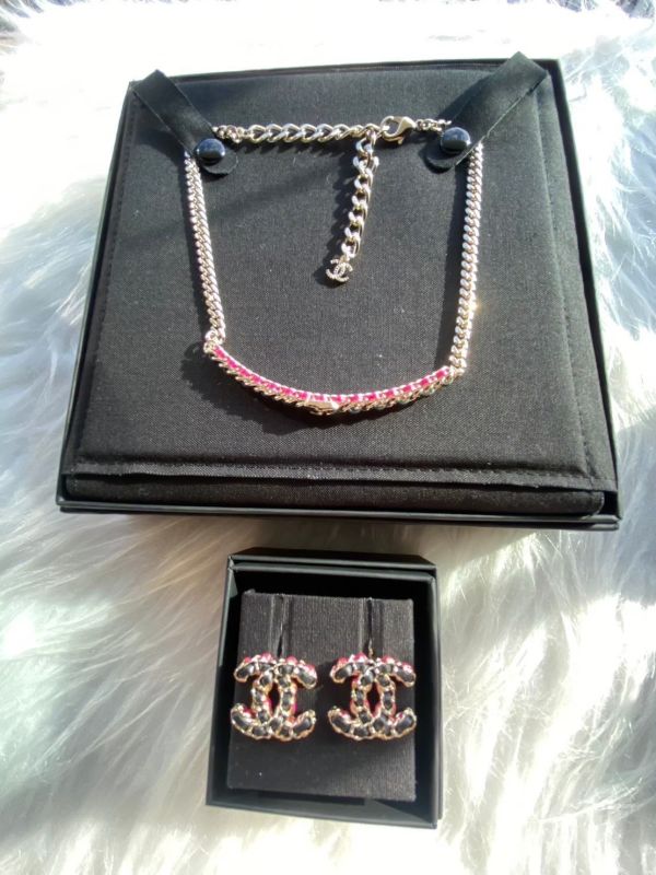 CHANEL 23B 皮穿鏈桃紅頸鏈 buywithada,france,全球代購,歐洲,exquisite,quality goods,posh,fancy,luxurious