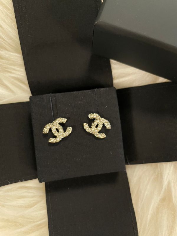 CHANEL 經典系列 珍珠CC耳針 buywithada,france,全球代購,歐洲,exquisite,quality goods,posh,fancy,luxurious