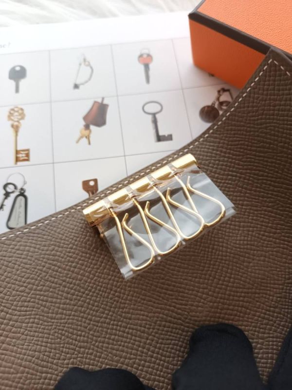 HERMES BEARN 鑰匙包 大象灰金釦 EPSOM buywithada,france,全球代購,歐洲,exquisite,quality goods,posh,fancy,luxurious