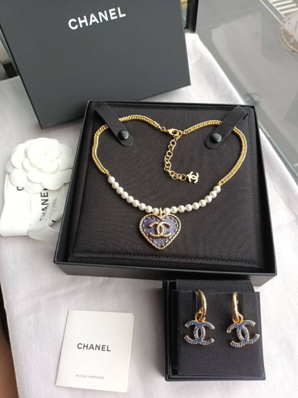 CHANEL 愛心牛仔珍珠頸鍊 buywithada,france,全球代購,歐洲,exquisite,quality goods,posh,fancy,luxurious