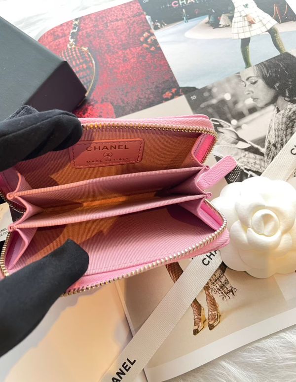 CHANEL 23粉色ㄇ字零錢卡包 荔枝皮淡金釦 buywithada,france,全球代購,歐洲,exquisite,quality goods,posh,fancy,luxurious