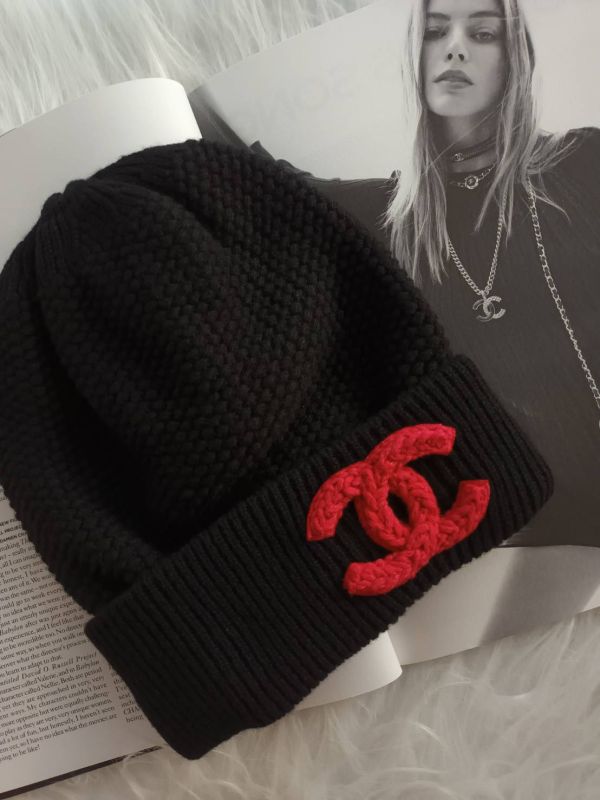 CHANEL 23B 最新黑色毛帽 紅色CC LOGO buywithada,france,全球代購,歐洲,exquisite,quality goods,posh,fancy,luxurious