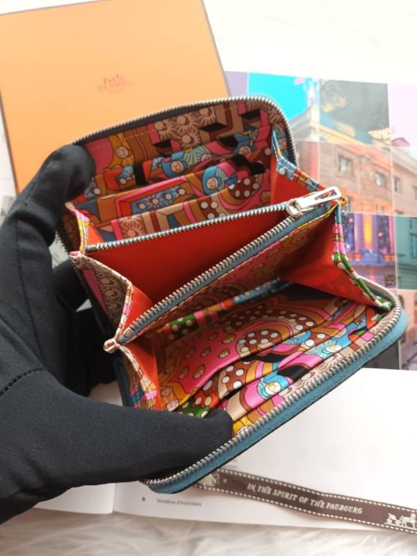 HERMES SILK IN COMPACT 絲巾短夾 EPSOM 牛仔藍白線 buywithada,france,全球代購,歐洲,exquisite,quality goods,posh,fancy,luxurious