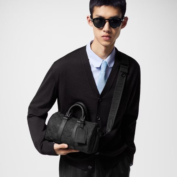 LV Keepall Bandoulière 25 全黑色 buywithada,france,全球代購,歐洲,exquisite,quality goods,posh,fancy,luxurious