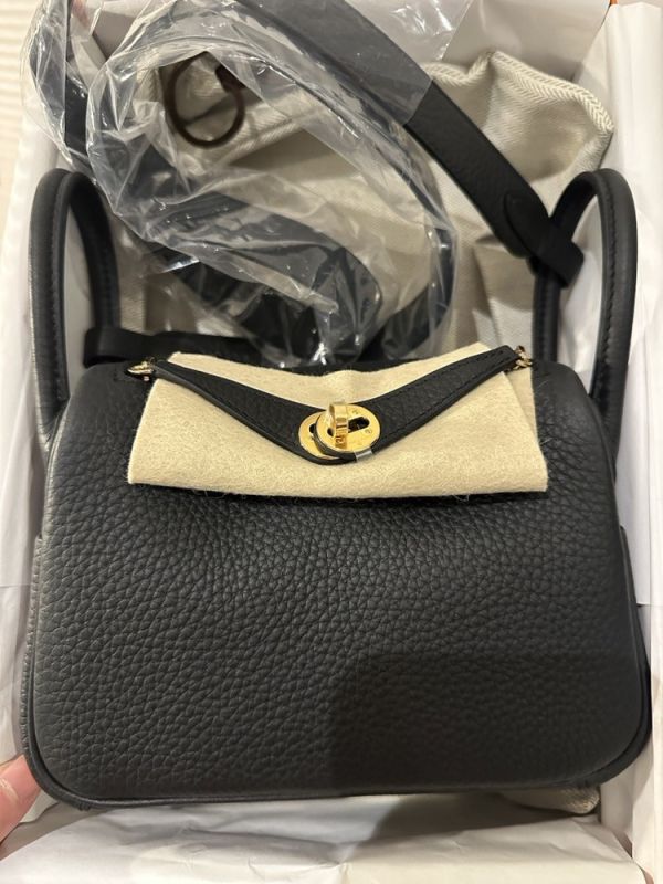 Hermès mini lindy 黑色金釦 二代短背帶 TC皮 現貨 buywithada,france,全球代購,歐洲,exquisite,quality goods,posh,fancy,luxurious
