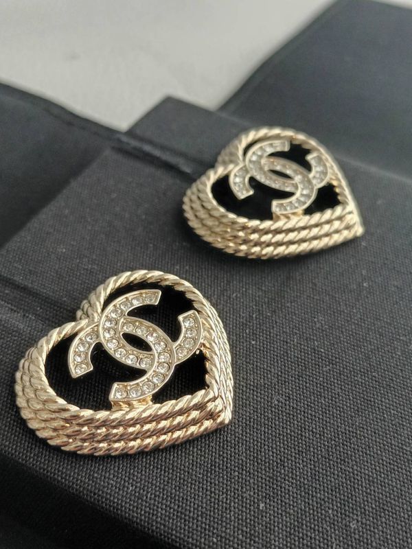 CHANEL 24P 大愛心 CC水鑽鏤空耳環 buywithada,france,全球代購,歐洲,exquisite,quality goods,posh,fancy,luxurious