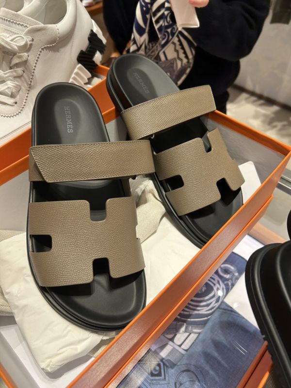 HERMES 二舅鞋 大象灰拚黑 SIZE 42 現貨在台 buywithada,france,全球代購,歐洲,exquisite,quality goods,posh,fancy,luxurious