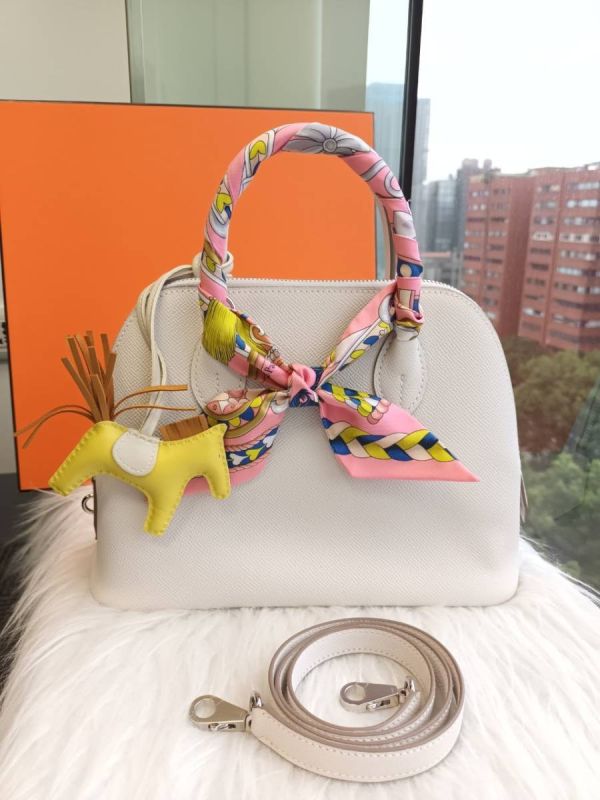 HERMES BOLIDE 25 M4奶灰色 銀釦 buywithada,france,全球代購,歐洲,exquisite,quality goods,posh,fancy,luxurious