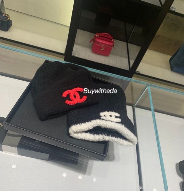 CHANEL 23B 最新款毛帽 黑色白CC LOGO buywithada,france,全球代購,歐洲,exquisite,quality goods,posh,fancy,luxurious