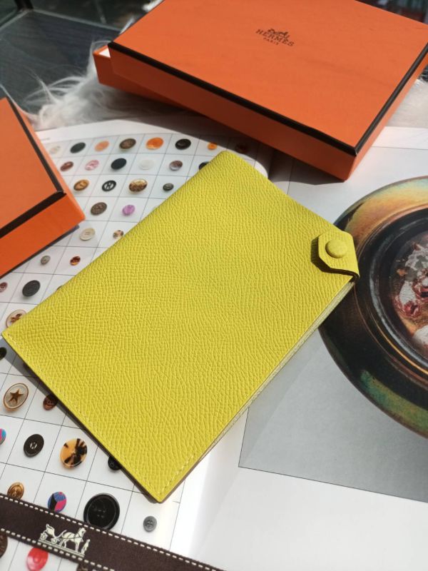 HERMES 護照夾 EPSOM 9R LIME檸檬黃 buywithada,france,全球代購,歐洲,exquisite,quality goods,posh,fancy,luxurious