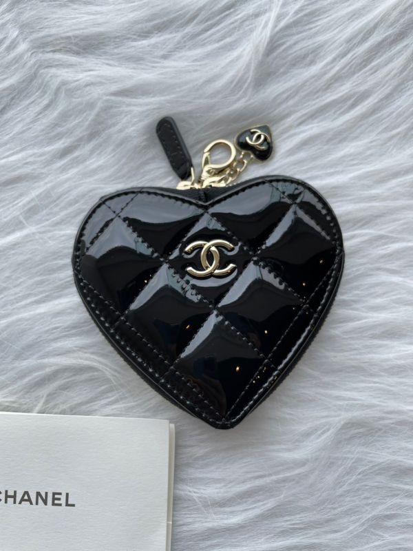 CHANEL 漆皮愛心零錢包 buywithada,france,全球代購,歐洲,exquisite,quality goods,posh,fancy,luxurious