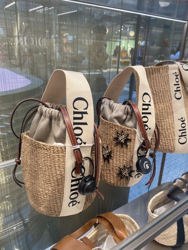 CHLOE 爆款編織小水桶 現貨在台 buywithada,france,全球代購,歐洲,exquisite,quality goods,posh,fancy,luxurious